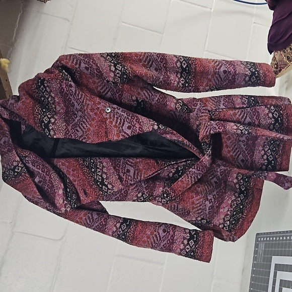 Mossimo Supply Co. Jackets & Blazers - Mossimo Knit Jacket ~ Beautiful pattern with Pink, purple, red, black